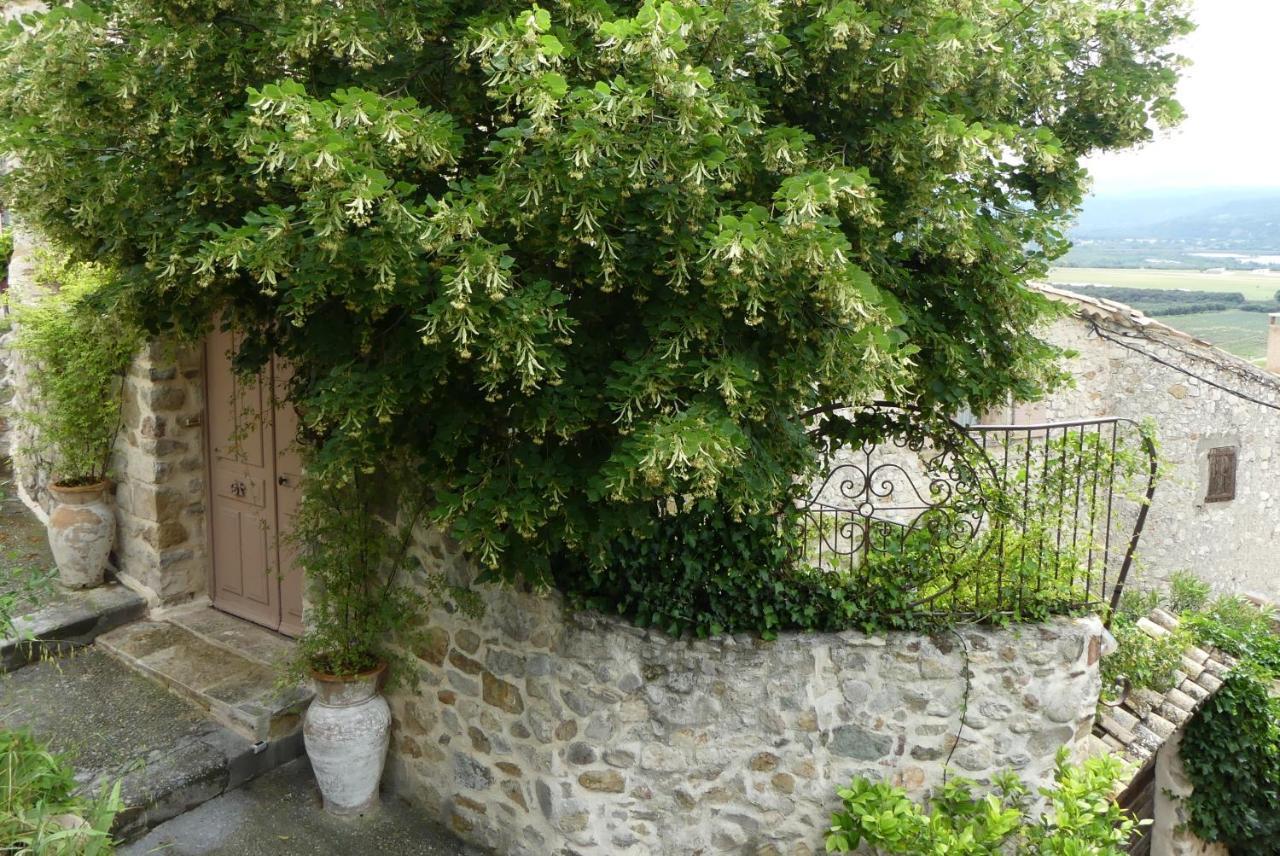 Montfort  Les Vieux Murs מראה חיצוני תמונה